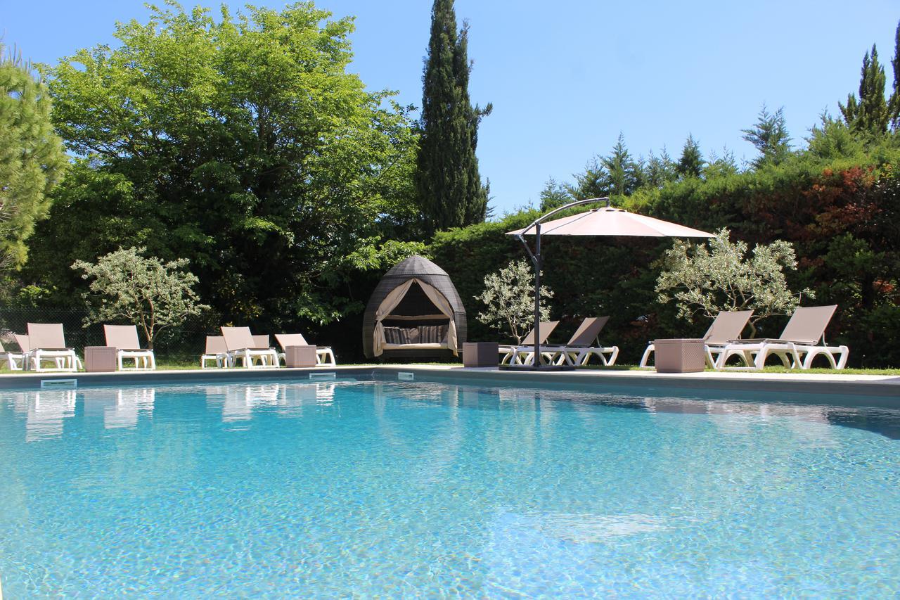 Le Mas Du Colombier Cadenet Exterior photo